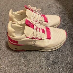 On Cloud sneakers